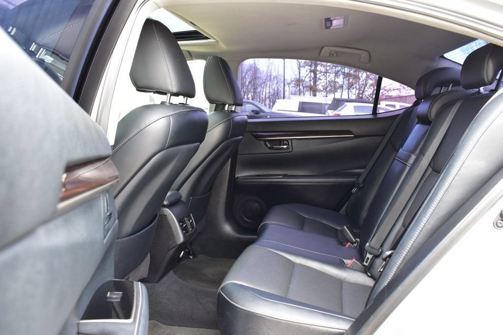 Used 2017 Lexus ES 350 w/ Premium Package FWD image 22