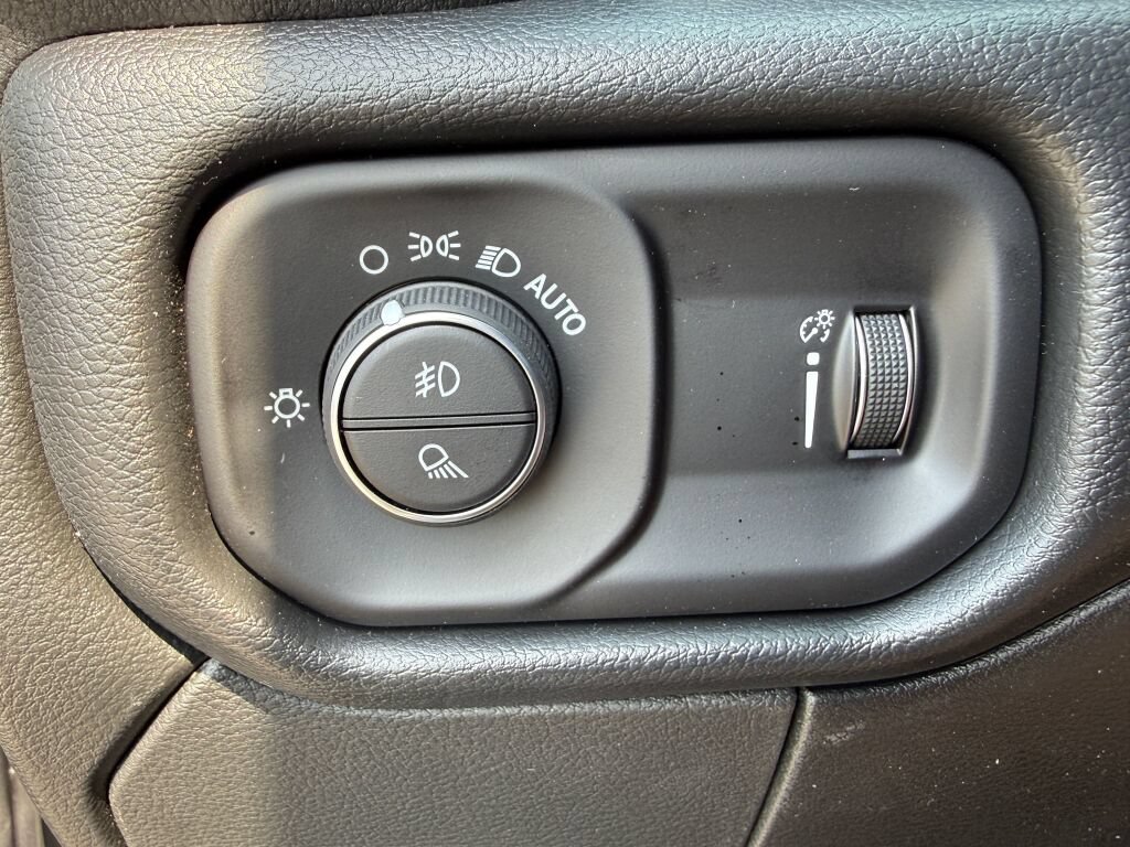 New 2026 RAM 3500 Tradesman AWD/4WD image 31