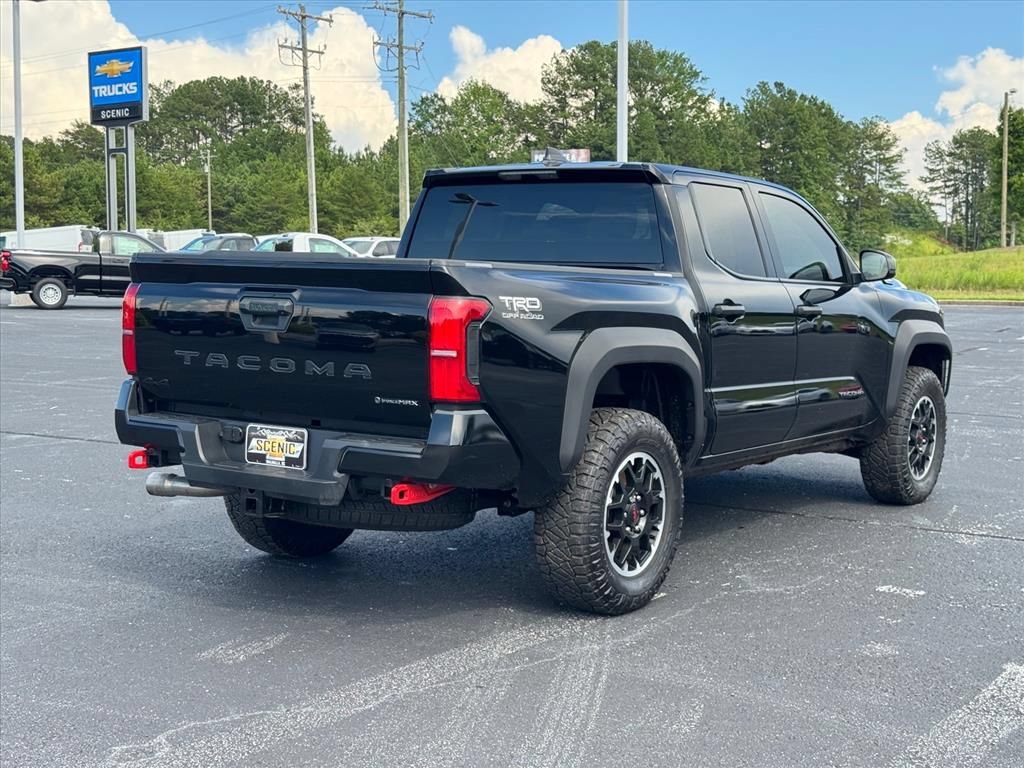 Used 2025 Toyota Tacoma TRD Off-Road AWD/4WD image 3