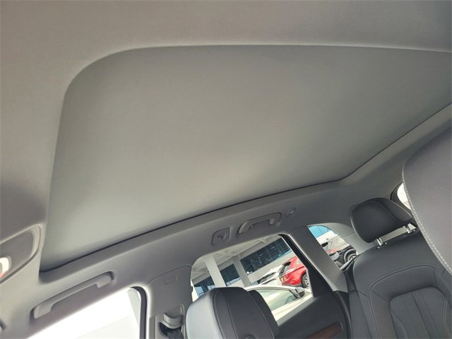 Used 2023 Audi Q5 2.0T Premium w/ Convenience Package image 21