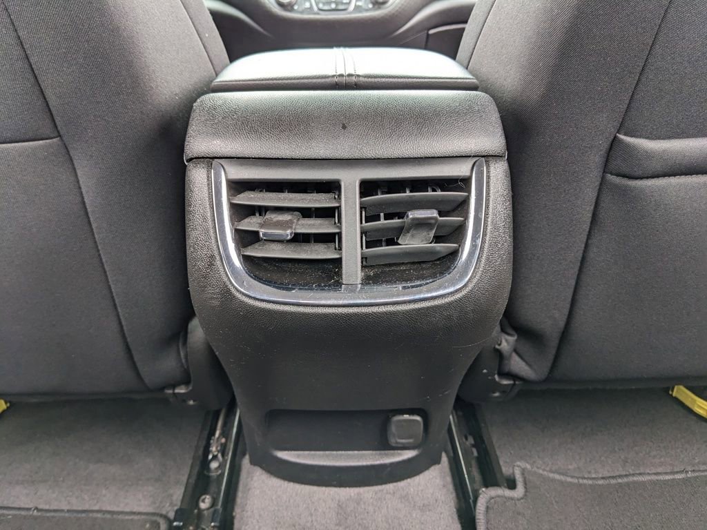 Used 2024 Chevrolet Malibu LT image 40