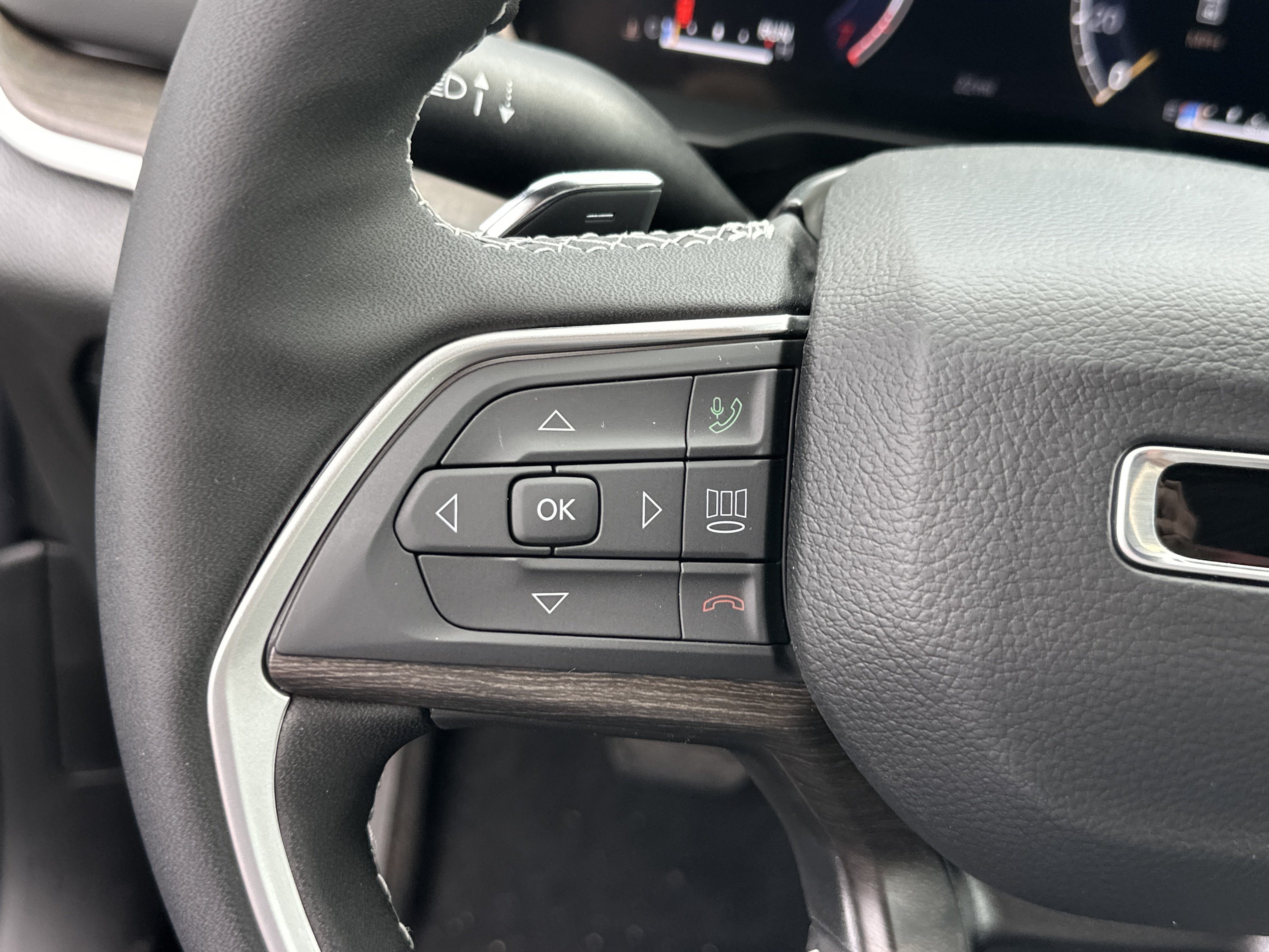 New 2027 Jeep Grand Cherokee Limited AWD/4WD image 11