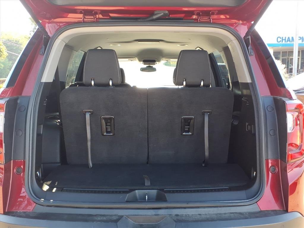 Used 2023 GMC Acadia SLE image 10