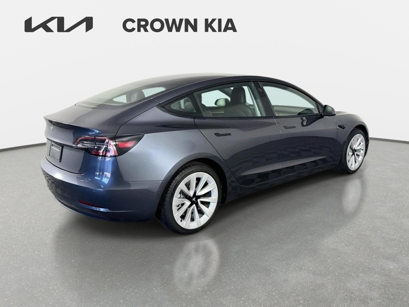 Used 2022 Tesla Model 3 Standard Range RWD image 6