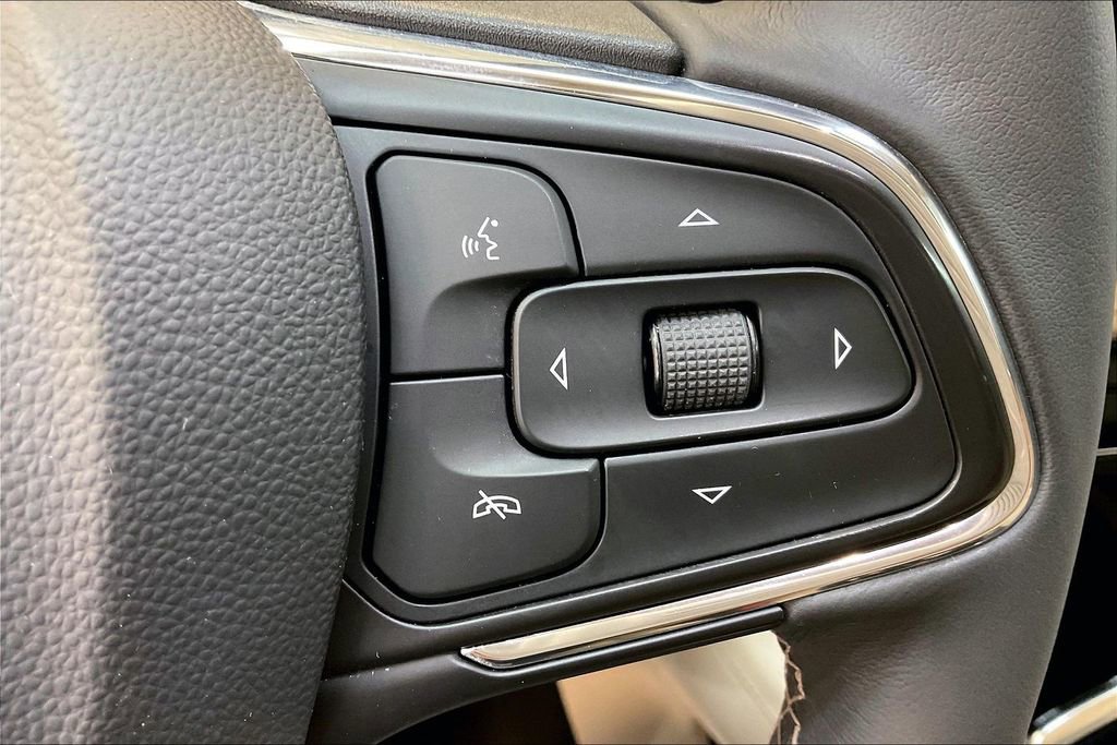 Used 2022 Buick Envision Preferred FWD image 14