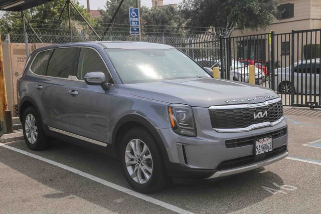 Used 2022 Kia Telluride LX image 2