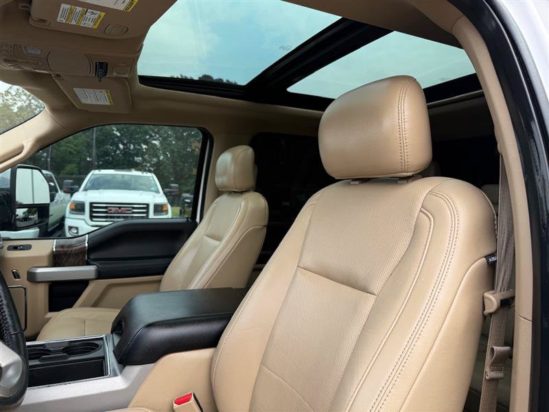 Used 2017 Ford F250 Lariat w/ Lariat Ultimate Package AWD/4WD image 29