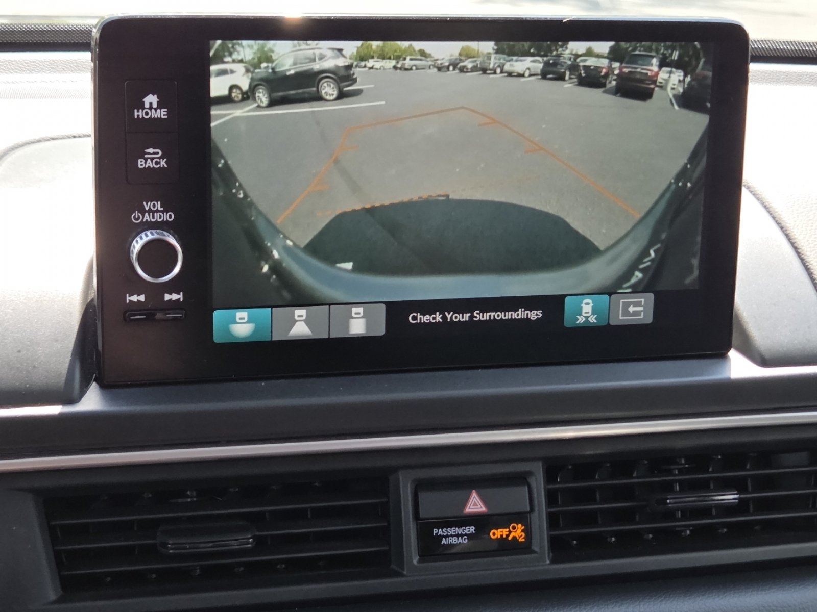 Certified 2024 Honda Pilot Touring image 14