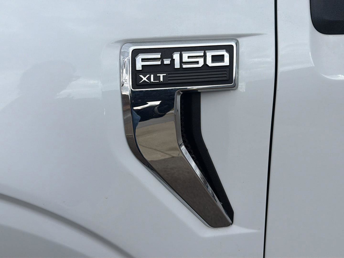 Used 2023 Ford F150 XLT w/ Equipment Group 301A Mid AWD/4WD image 9