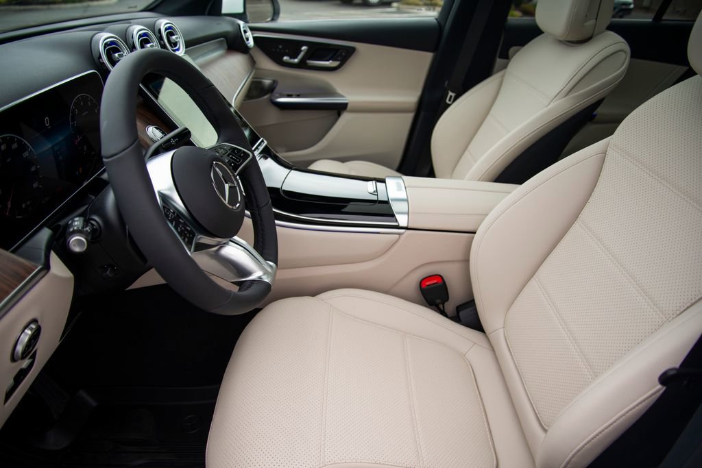 New 2026 Mercedes-Benz GLC 300 GLC 300 image 11