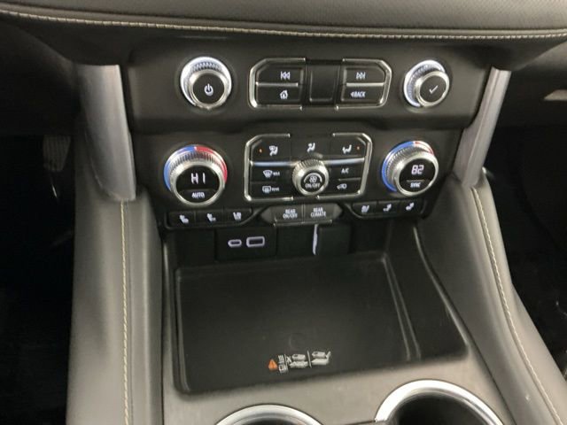 Used 2023 GMC Yukon XL SLT w/ Max Trailering Package AWD/4WD image 15