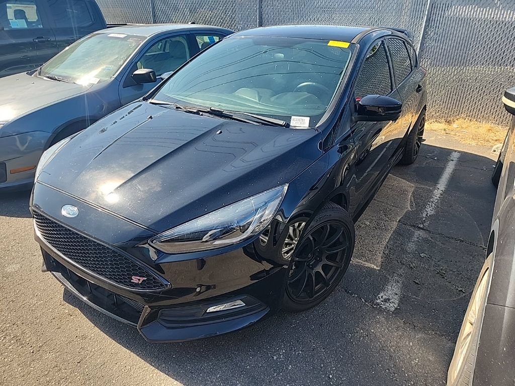 Used 2016 Ford Focus ST FWD image 3