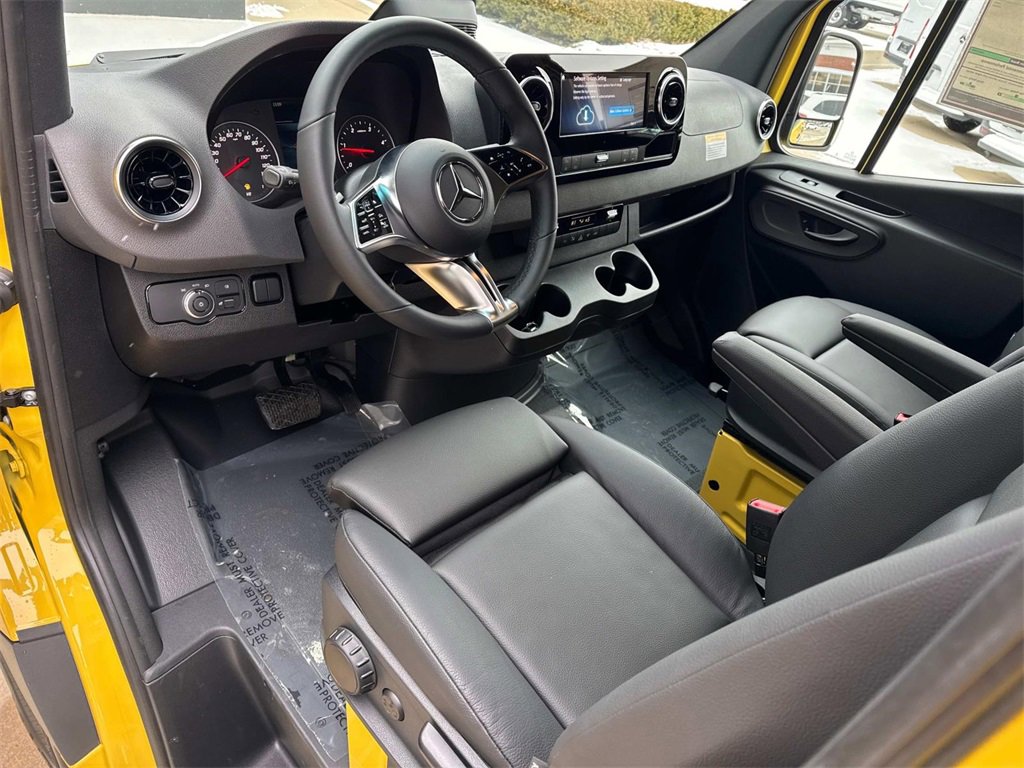 New 2025 Mercedes-Benz Sprinter 2500 image 17