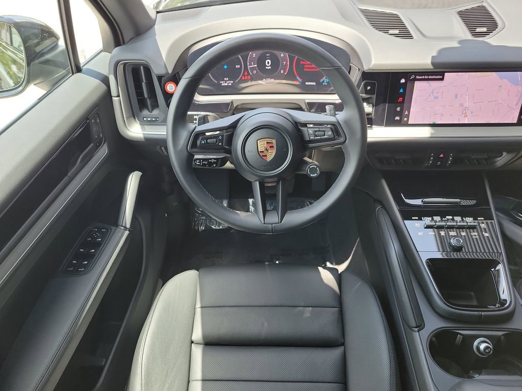 Certified 2025 Porsche Cayenne image 22