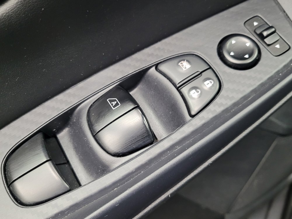Used 2024 Nissan Sentra SV FWD image 27