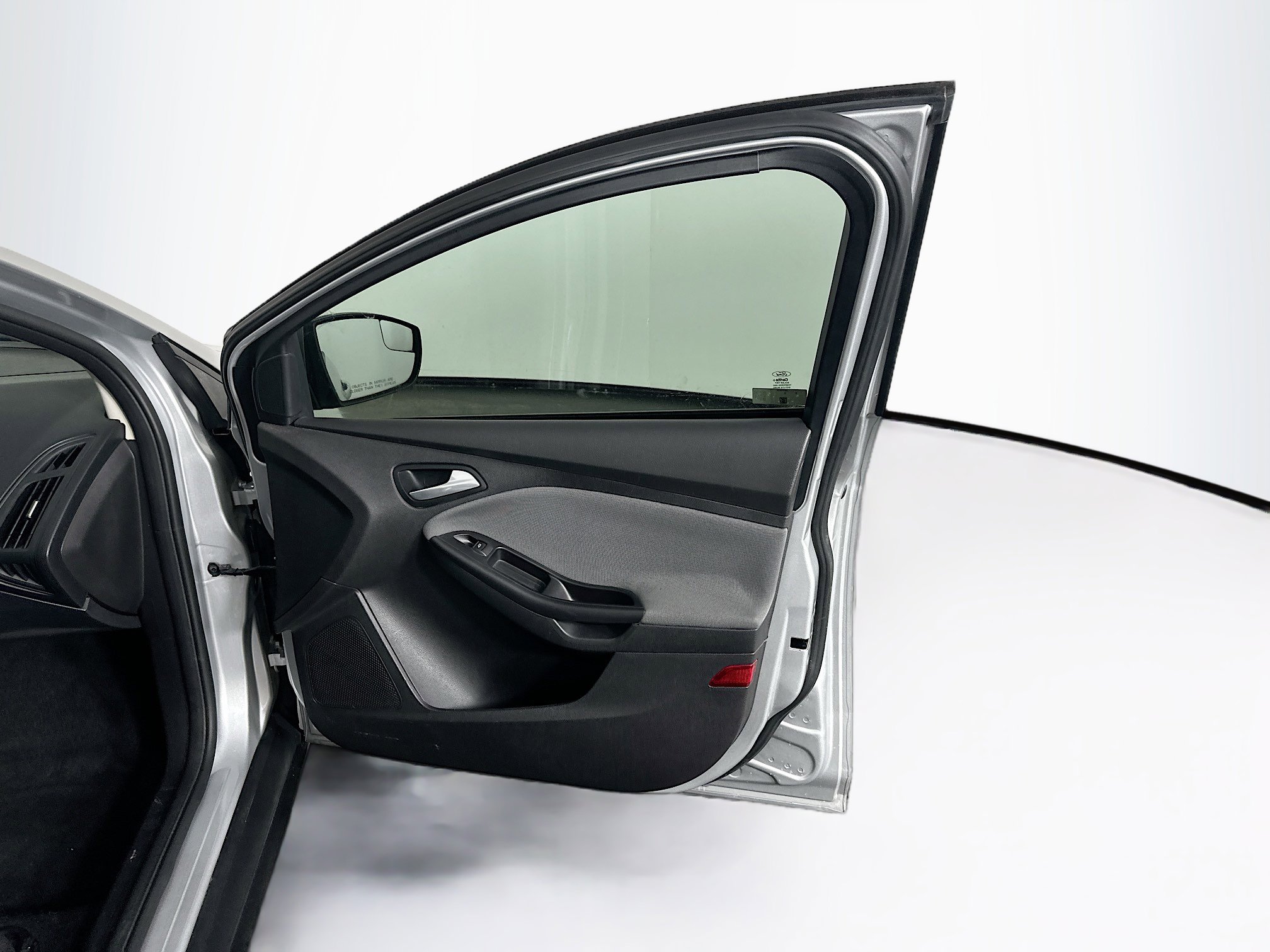 Used 2013 Ford Focus SE FWD image 28