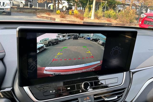 Used 2023 Nissan Altima 2.5 SR w/ SR Premium Package image 11