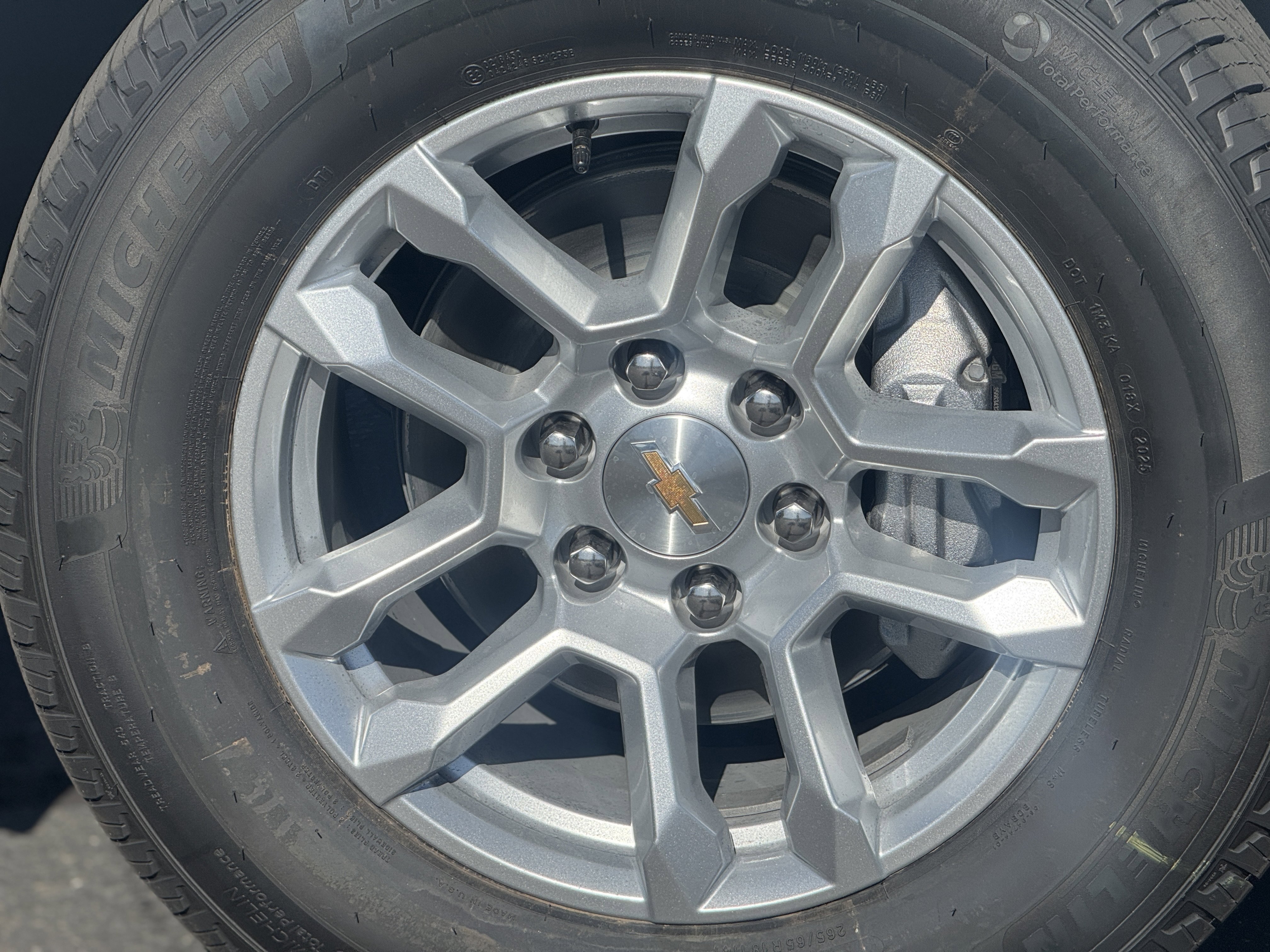 New 2026 Chevrolet Tahoe LS image 8