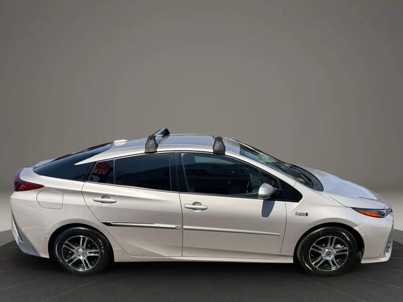 Used 2019 Toyota Prius Prime Advanced FWD image 6