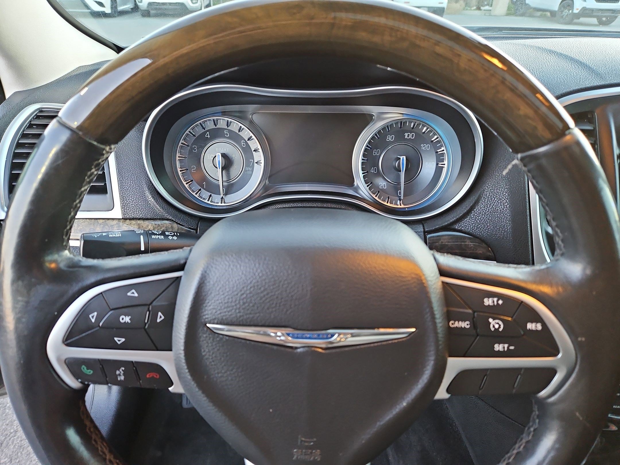 Used 2016 Chrysler 300 C image 23