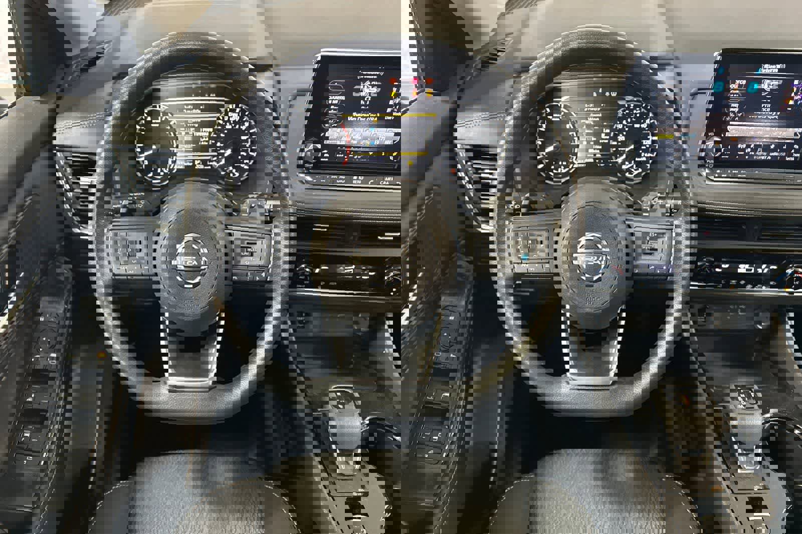 Certified 2024 Nissan Rogue SV image 16