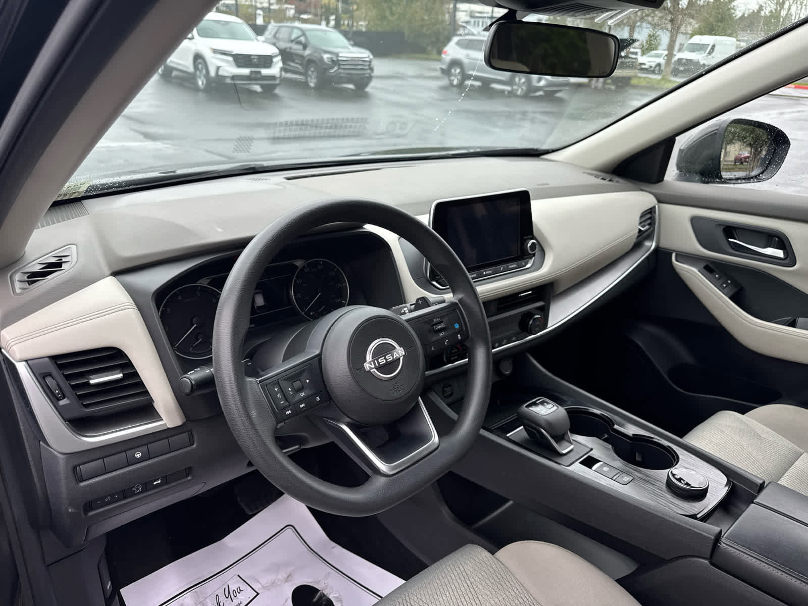 Used 2024 Nissan Rogue SV image 6