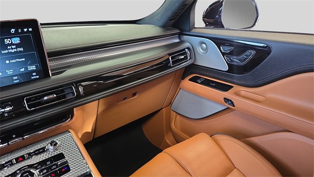 Used 2023 Lincoln Aviator Black Label Grand Touring image 24
