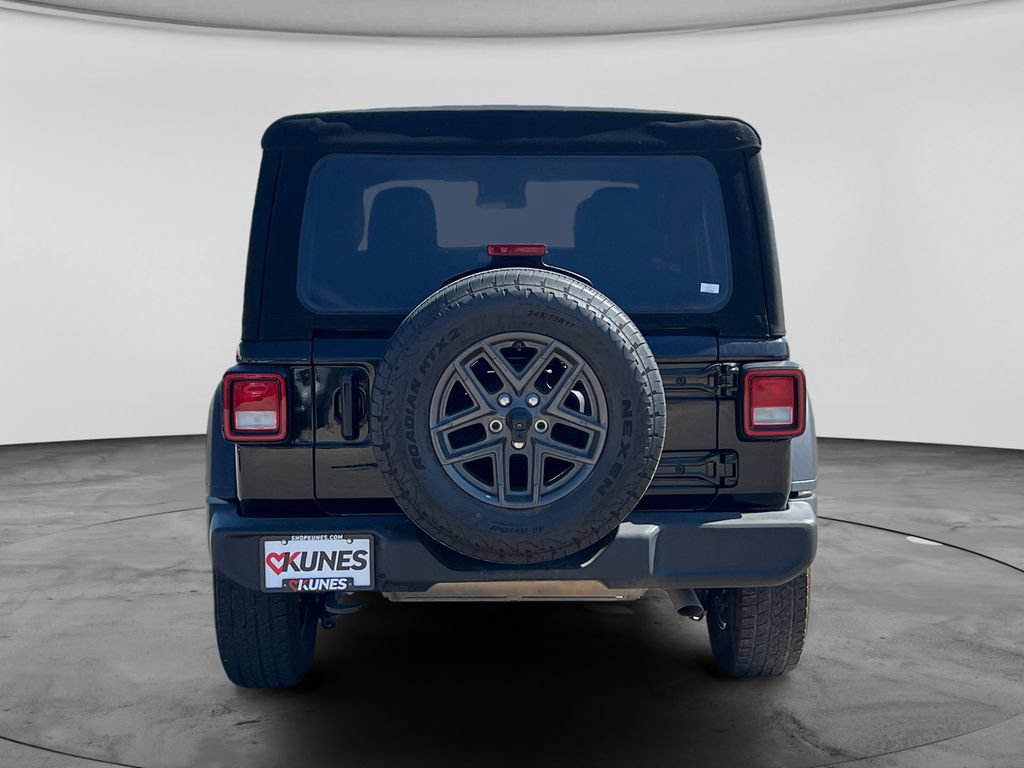 Used 2024 Jeep Wrangler Unlimited Sport AWD/4WD image 9
