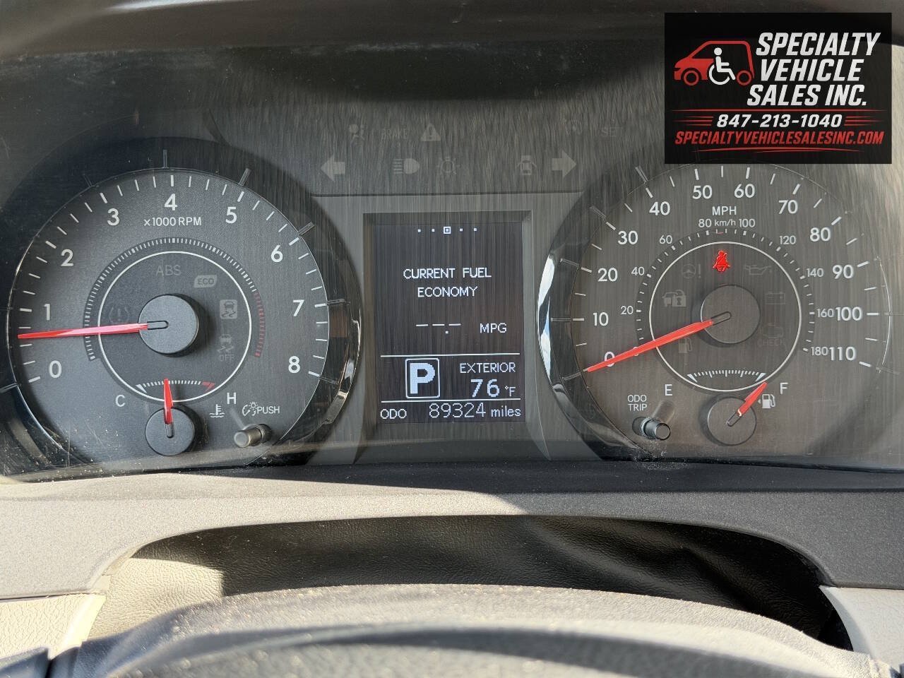 Used 2015 Toyota Sienna LE FWD image 38