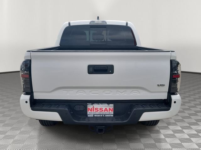 Used 2022 Toyota Tacoma TRD Off-Road w/ Technology Package image 3