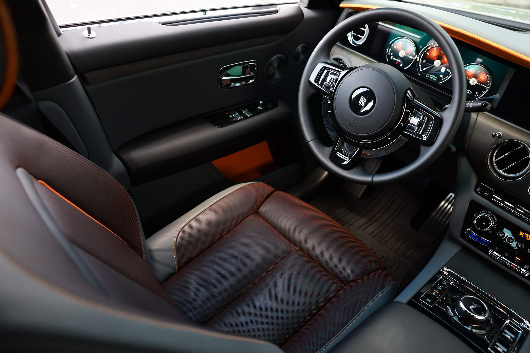 Certified 2024 Rolls-Royce Ghost AWD/4WD image 38
