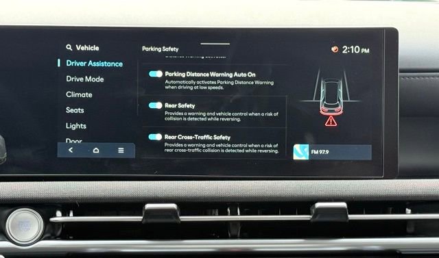 Used 2025 Hyundai Tucson Limited image 39