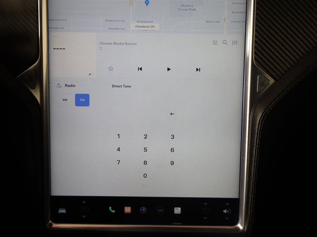 Used 2015 Tesla Model S 85D image 45