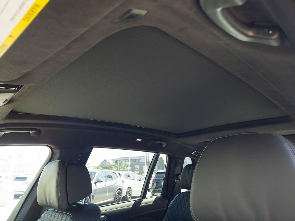 New 2026 BMW X7 M60i image 13