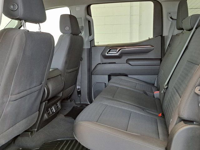 Used 2023 Chevrolet Silverado 1500 LT AWD/4WD image 23