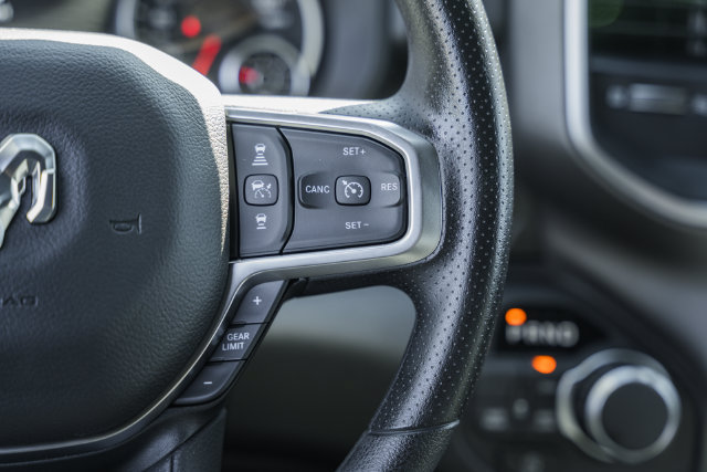 New 2026 RAM 1500 Express AWD/4WD image 39