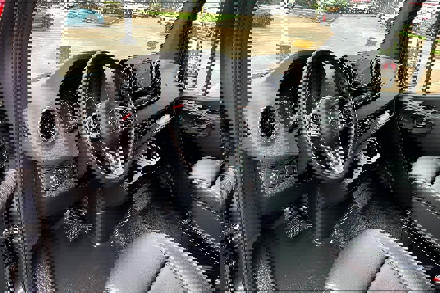 Used 2023 Mercedes-Benz Sprinter 2500 image 18