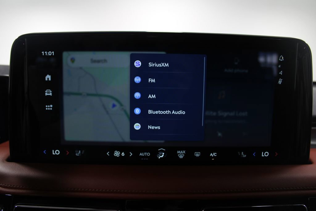 Used 2025 Lincoln Aviator Reserve image 48