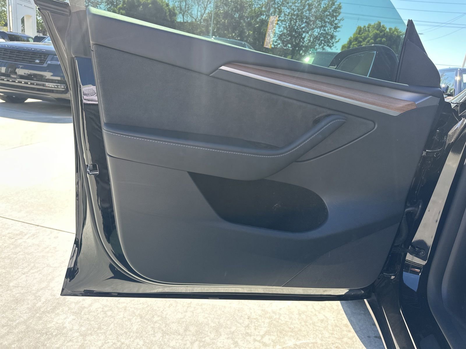 Used 2024 Tesla Model Y Performance image 8