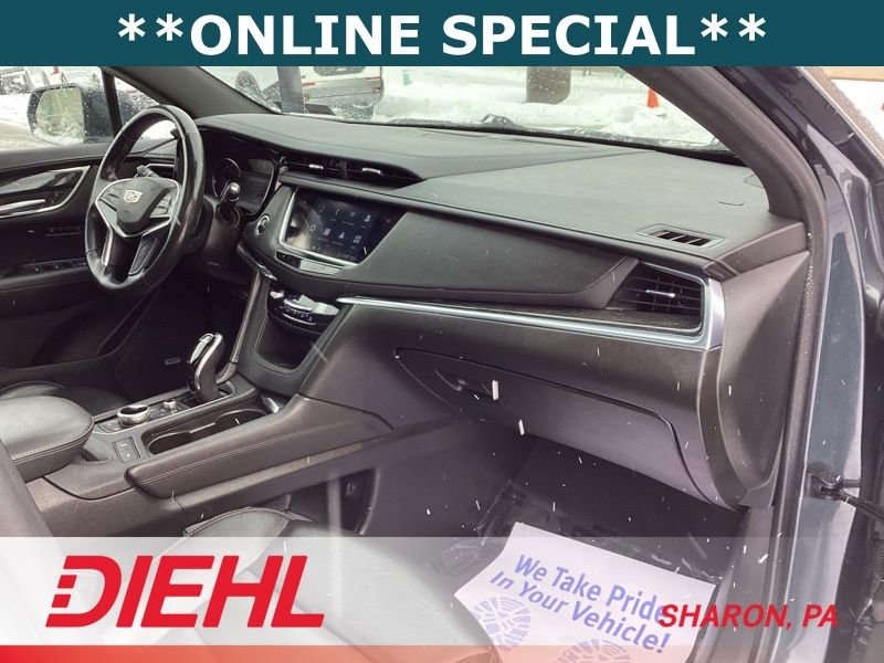 Used 2020 Cadillac XT5 Premium Luxury image 16