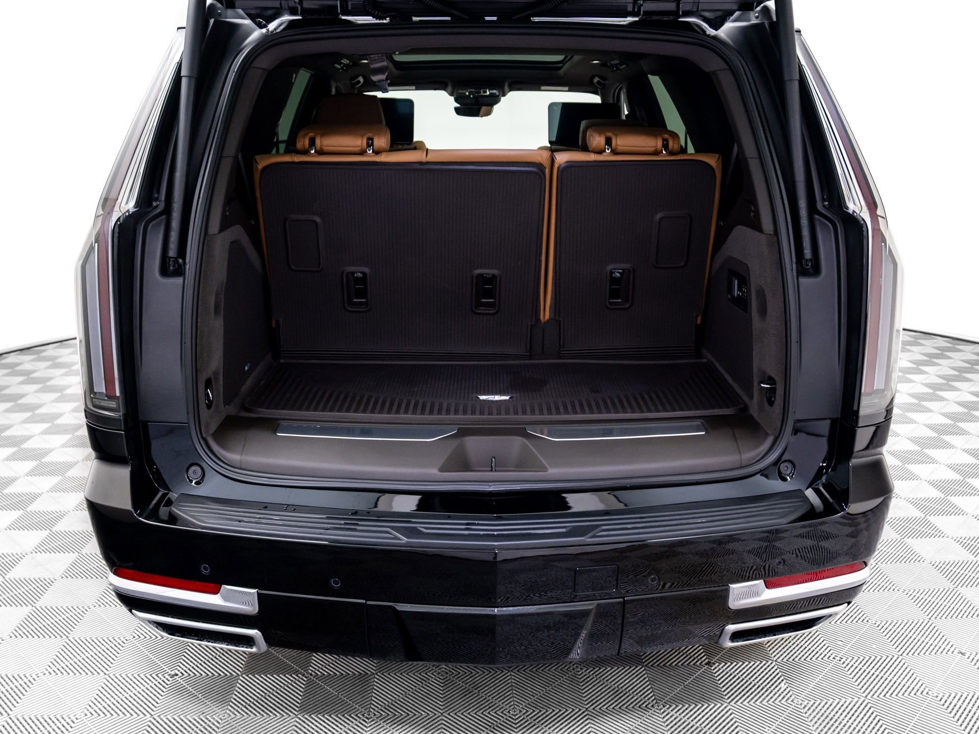 New 2026 Cadillac Escalade Luxury w/ Touring Package image 32