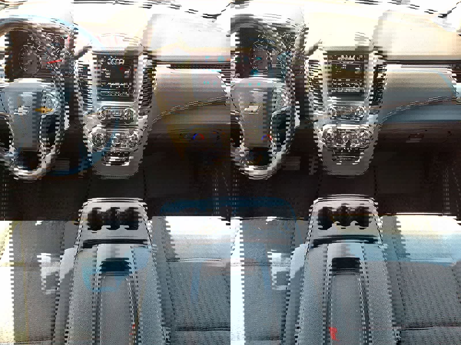 Used 2020 Chevrolet Suburban LS AWD/4WD image 11