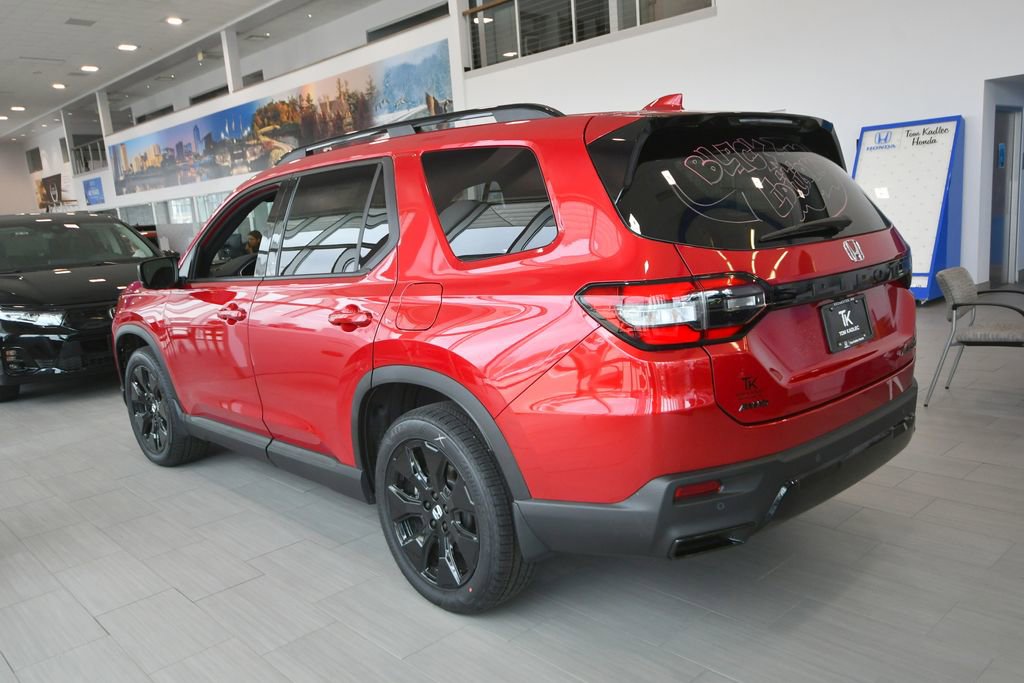 New 2026 Honda Pilot Black Edition image 5