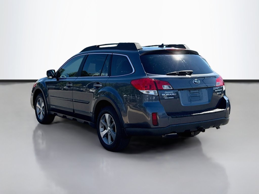 Used 2014 Subaru Outback 3.6R Limited AWD/4WD image 5
