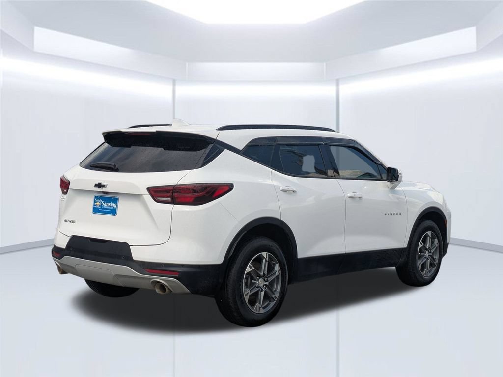 Used 2024 Chevrolet Blazer LT FWD image 6