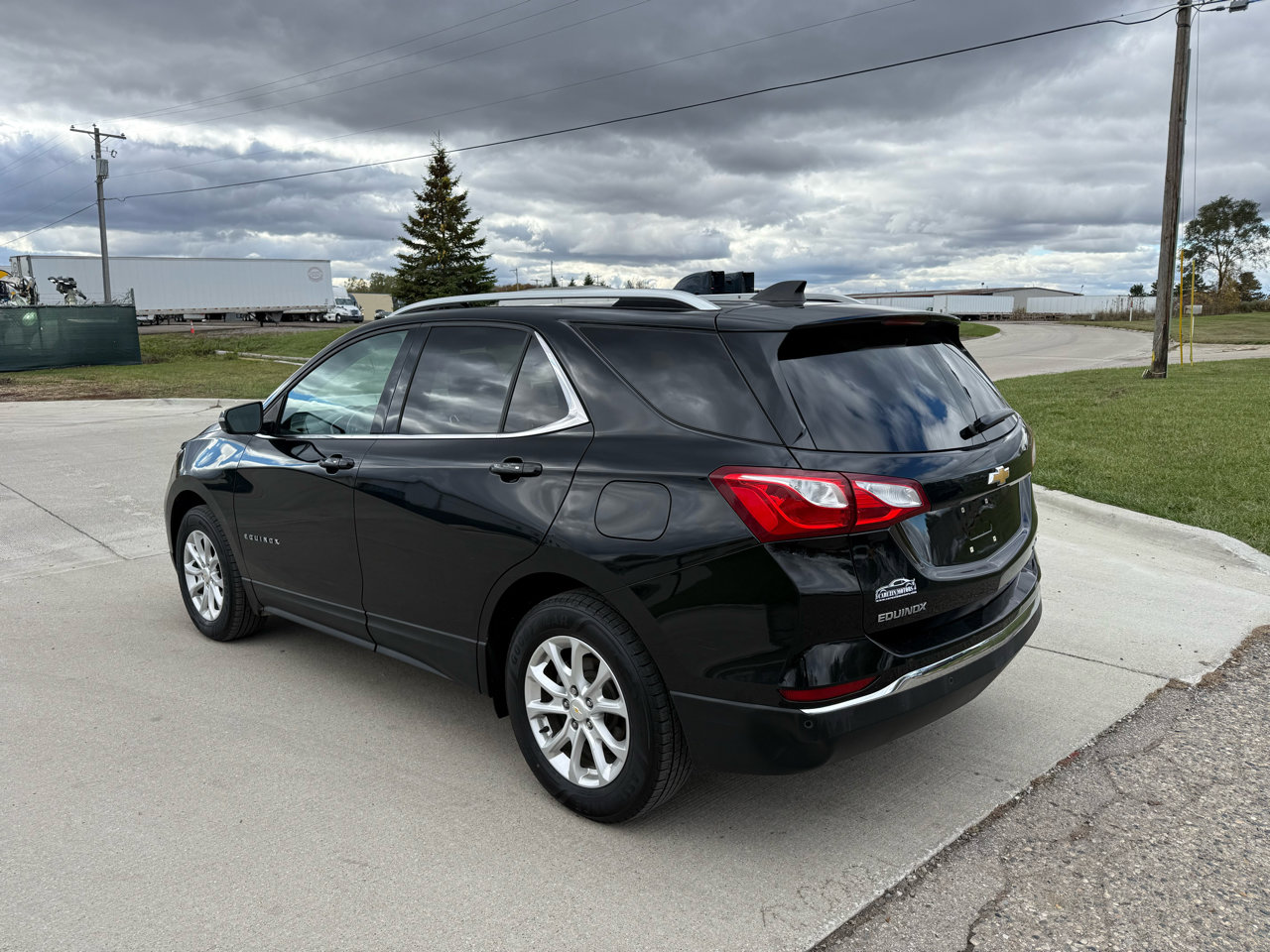 Used 2018 Chevrolet Equinox LT w/ Sun & Infotainment Package image 7