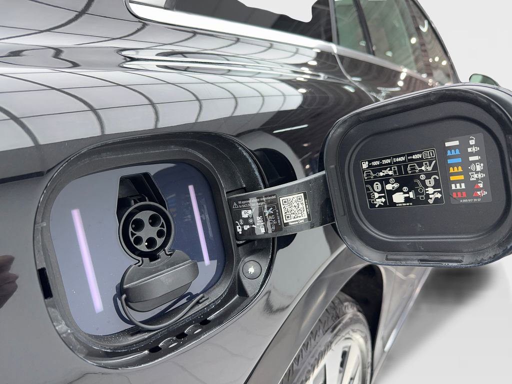 Used 2023 Mercedes-Benz EQE 500 4MATIC Sedan image 53