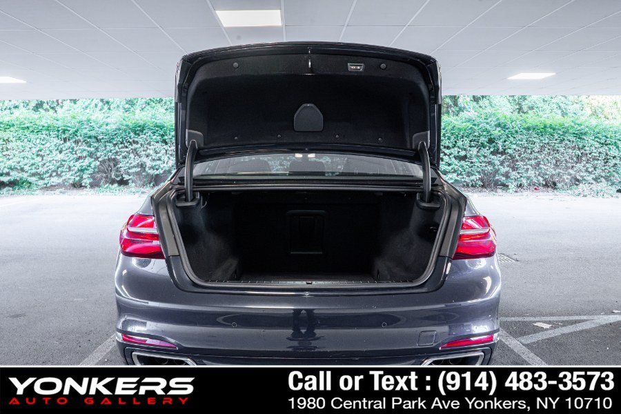Used 2019 BMW 750i xDrive w/ Executive Package AWD/4WD image 26