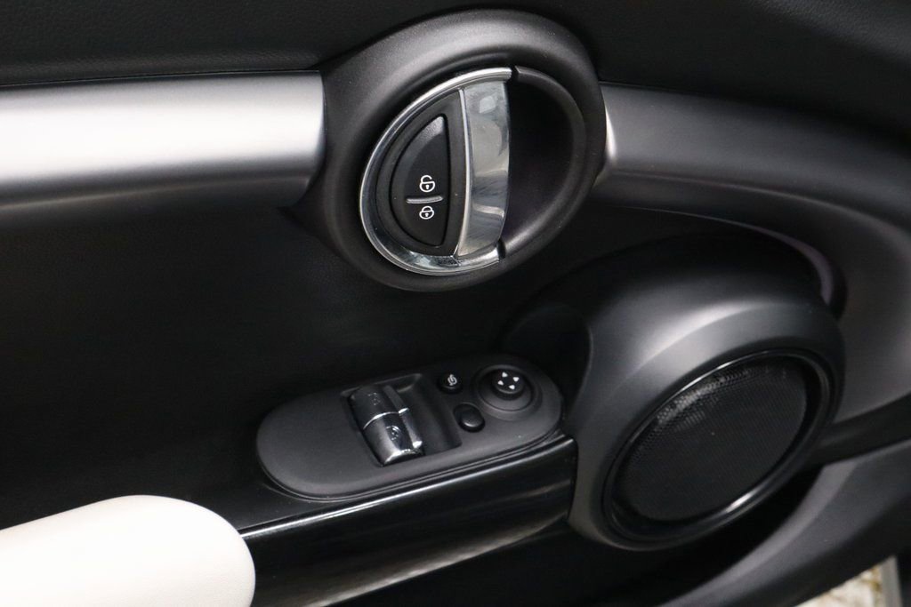 Used 2023 MINI Cooper S image 24