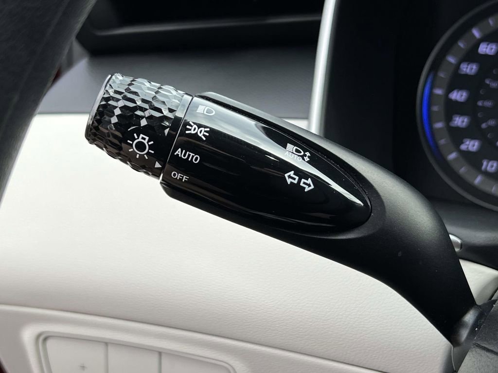 Used 2023 Hyundai Tucson SEL image 25